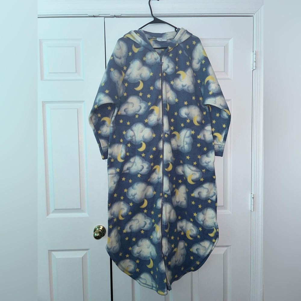 Kathy Ireland Night Gown with Zipper & hood